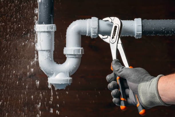 Professional Gas Line Repair technician working in Westphalia, IN